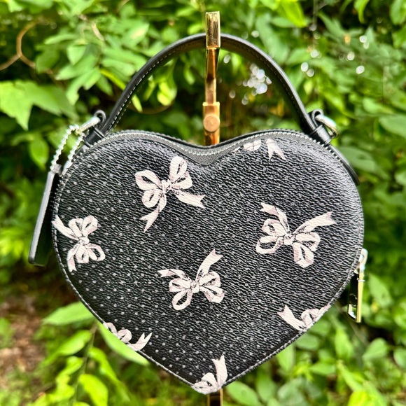 Coach Heart Crossbody Bag With Bow Print - Picture 3 of 14